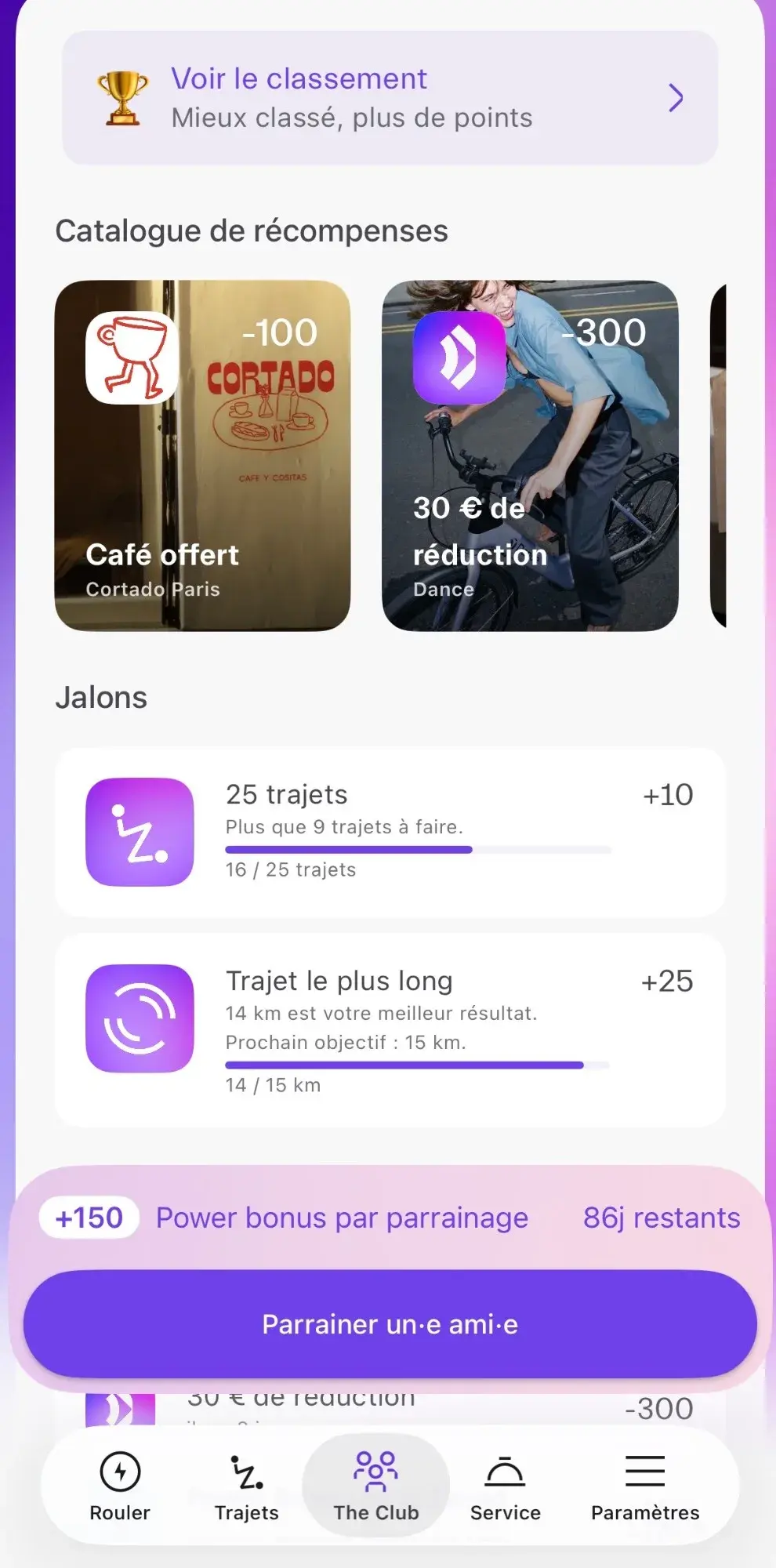 Écran The Club de l'application Dance : catalogue de récompenses (café offert pour 100 points, 30 € de réduction pour 300 points), jalons de trajets et power bonus de parrainage